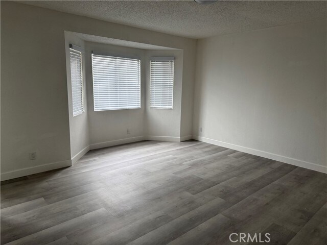 Building Photo - 5704 Sultana Ave