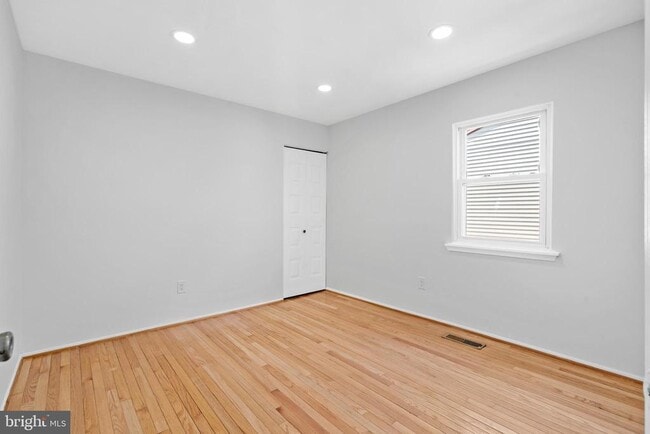 Building Photo - 826 Hendrix St