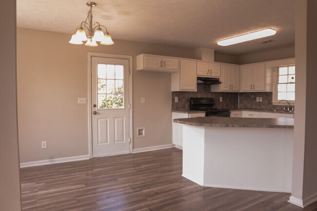 Building Photo - Coming Soon!! Nice home in Lee County!