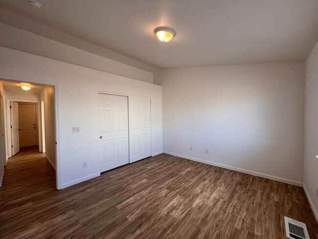 Building Photo - 3 bedroom Home in Donner Trail Estates, Fernley