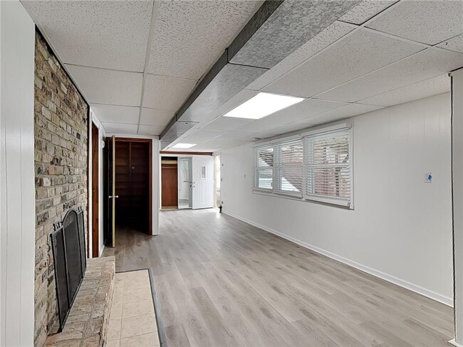 Building Photo - 2921 W 70 1/2 St