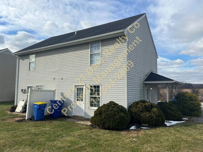 Building Photo - Bowers Bridge Rd 225-227