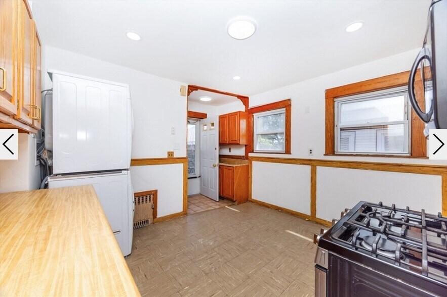 Building Photo - 17 Puritan Rd