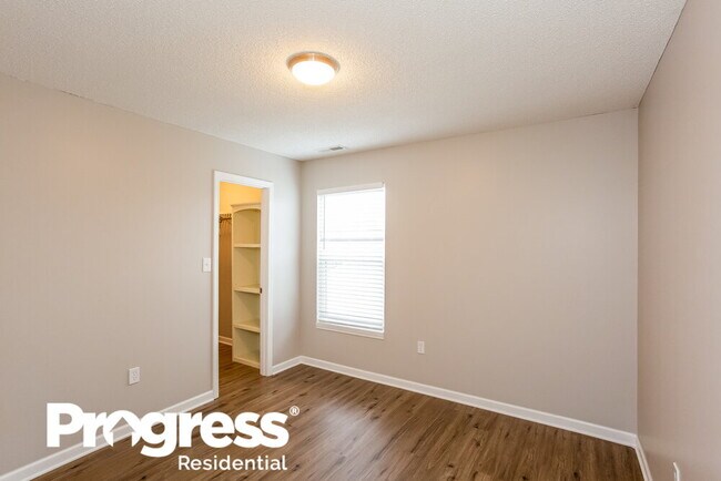 Building Photo - 1560 Orchestra Way