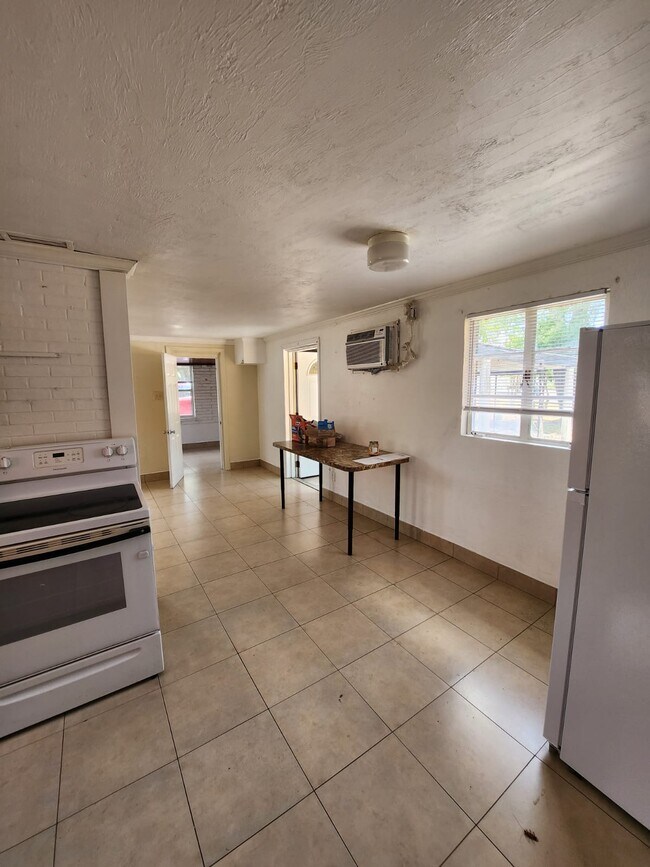 Building Photo - 4730 68th Ln N