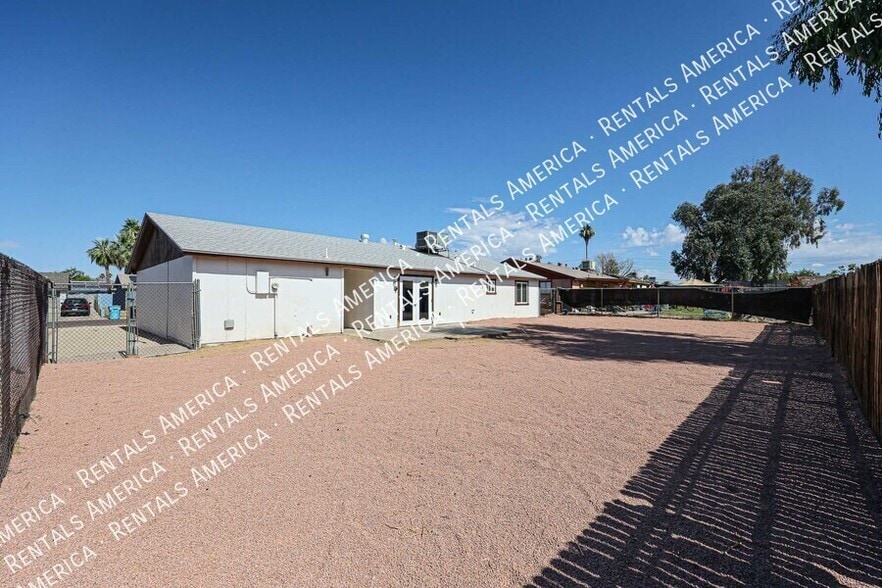 Building Photo - 14029 N 38th Pl