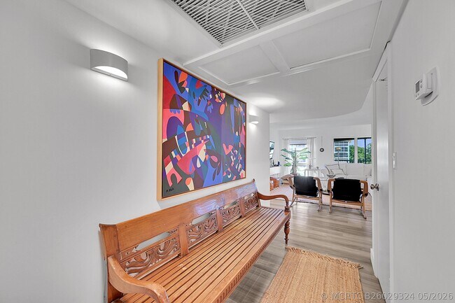 Building Photo - 2871 N Ocean Blvd