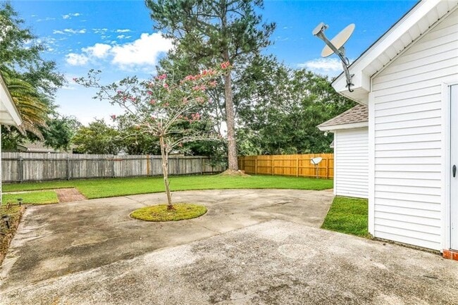 Building Photo - 158 Woodruff Dr