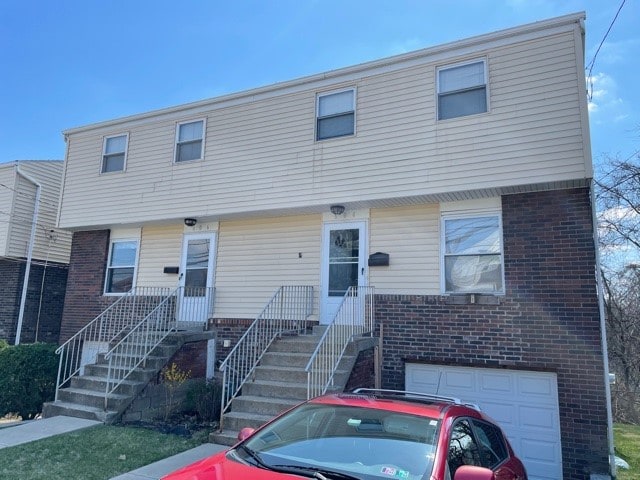 Building Photo - 606 Bigelow St