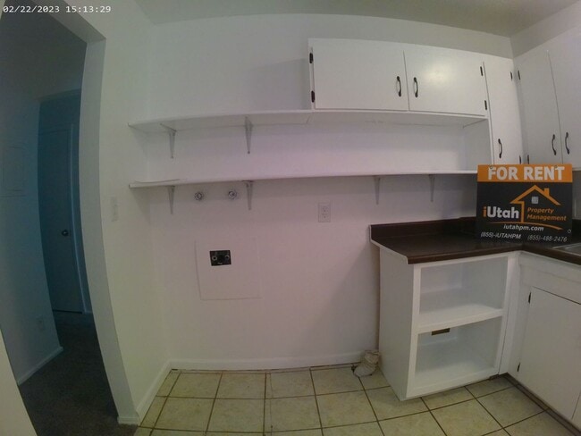 Building Photo - 718 30th St