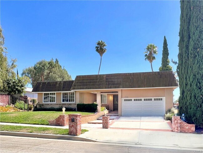 Building Photo - 21200 Lighthill Dr