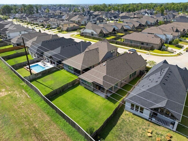 Building Photo - 10722 Hidden Rock Dr