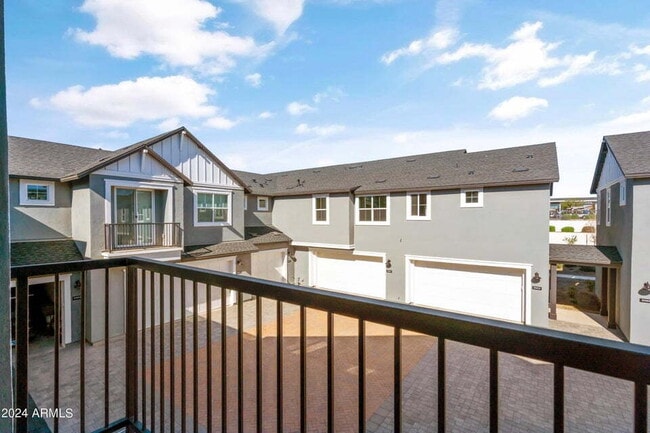 Building Photo - Luxurious Condo in Sterling Grove