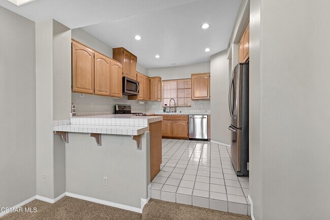 Building Photo - 1048 Mountain Oak Pl