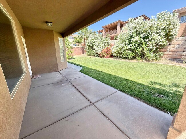 Building Photo - 2176 N Gunsight Dr