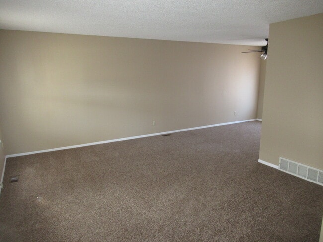 Building Photo - 7980 Belford Dr