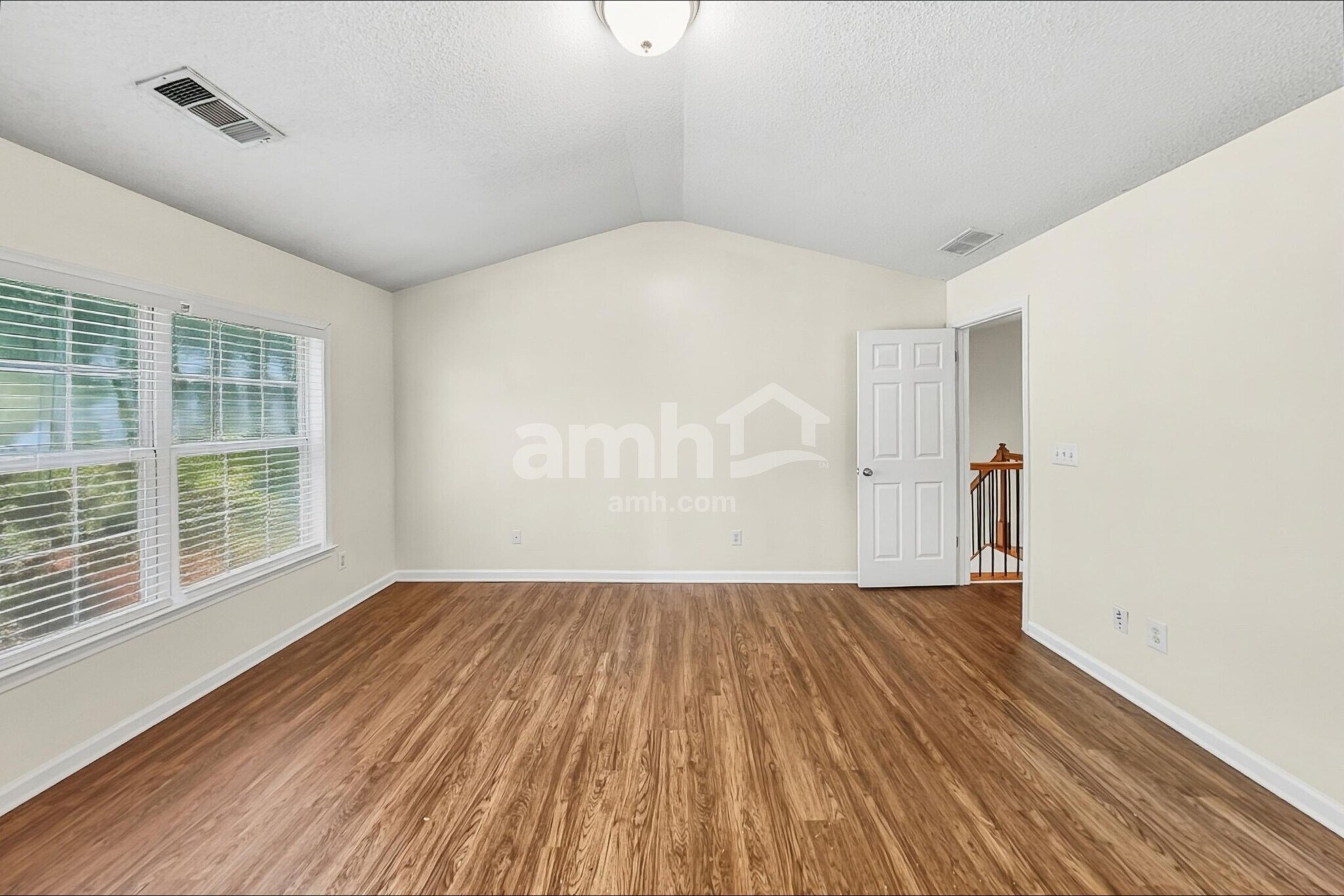 Building Photo - 4180 Glenaire Way NW