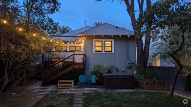 Building Photo - Updated 2bed/bath Midtown home!