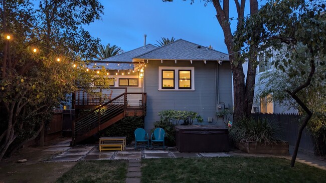 Primary Photo - Updated 2bed/bath Midtown home!