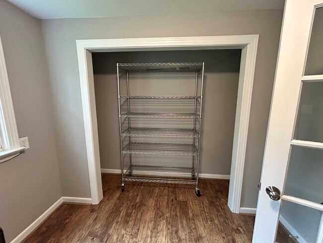 Building Photo - 1124 Bridle Ln