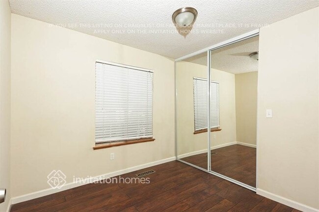 Building Photo - 568 Silverado Cir