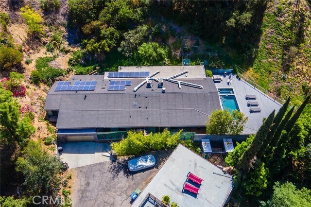 Building Photo - 2420 Bowmont Dr