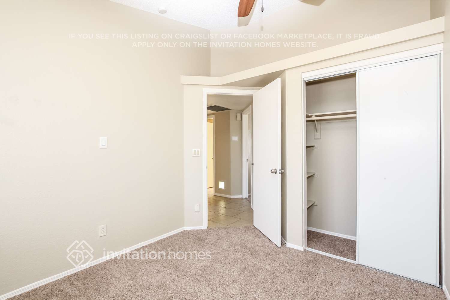 Building Photo - 5704 W Villa Theresa Dr