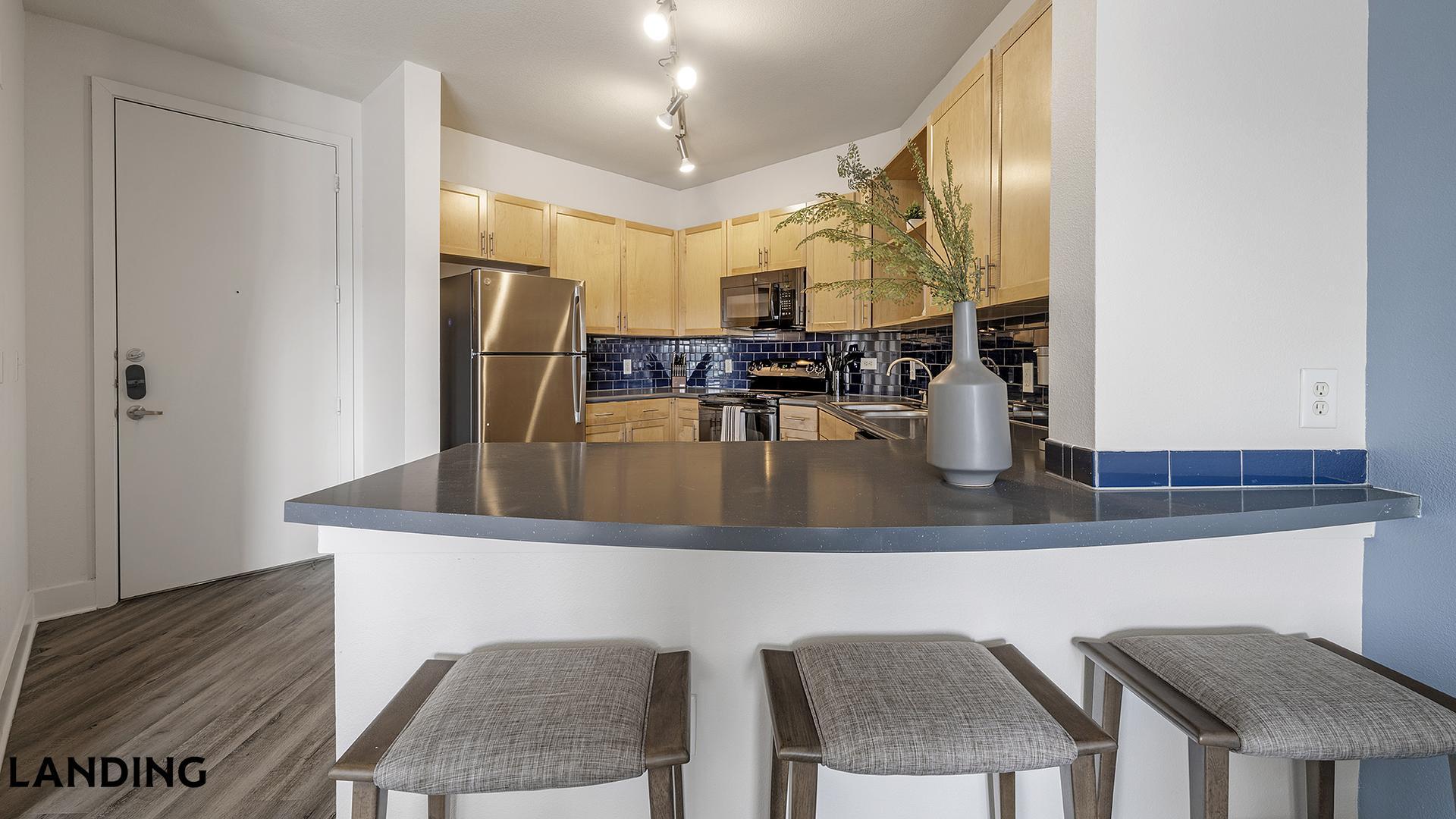 Building Photo - 810 W St Johns Ave