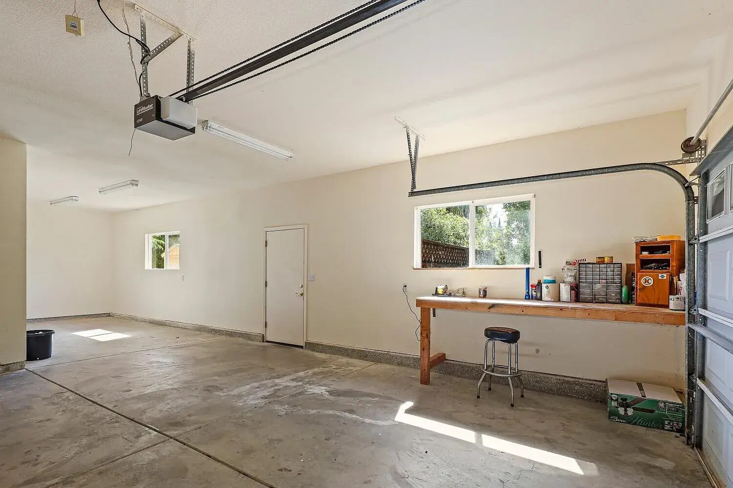 Building Photo - 689 Saint Andrews Rd