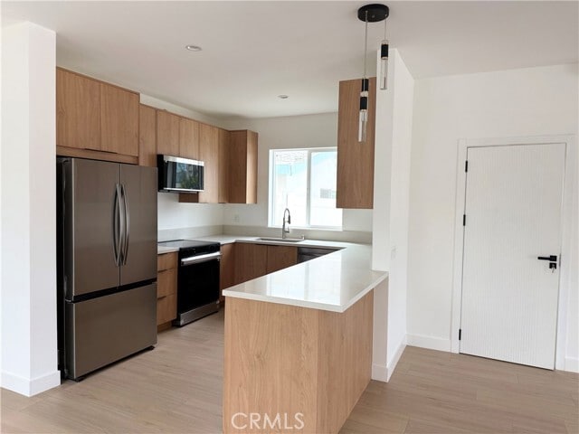 Building Photo - 22913 Sherman Way