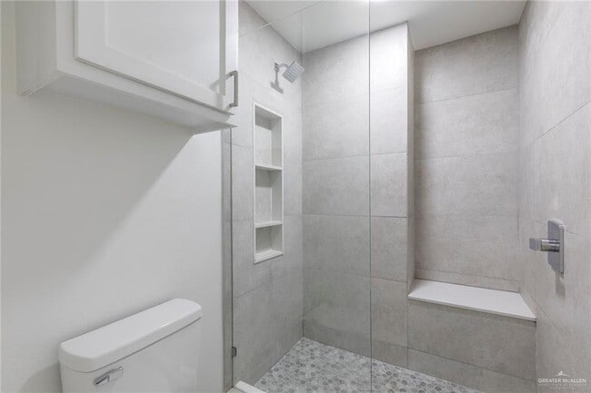 Building Photo - 21 S 5th St