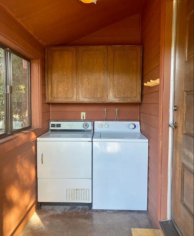 Building Photo - ~Granny Unit 1Bed/1Bath in Petaluma~