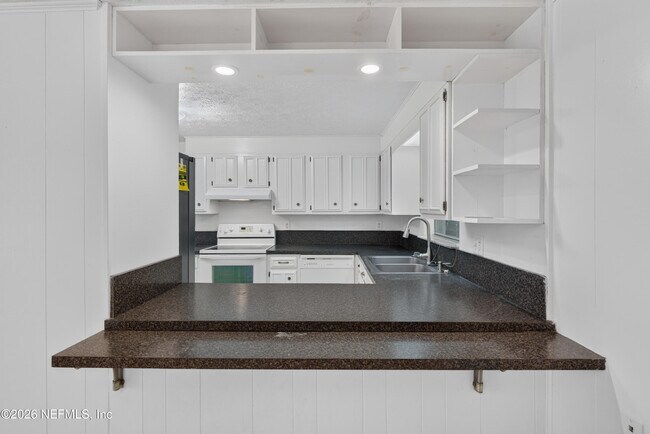 Building Photo - 9954 Larkdale Ct