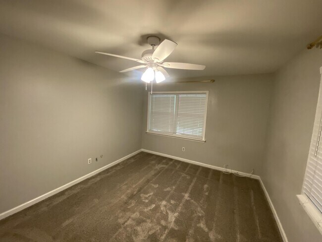 Building Photo - 6300 H St