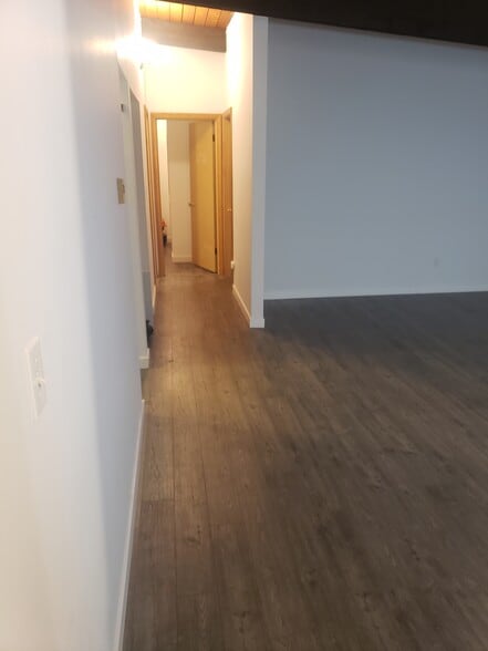 Building Photo - 1708 3rd St