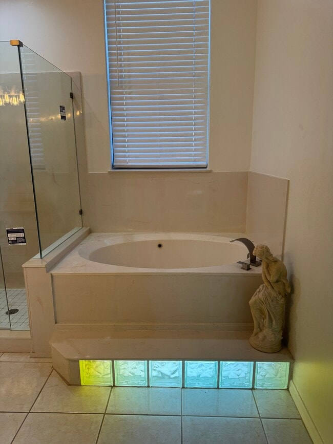 Building Photo - 317 Lanternback Island Dr