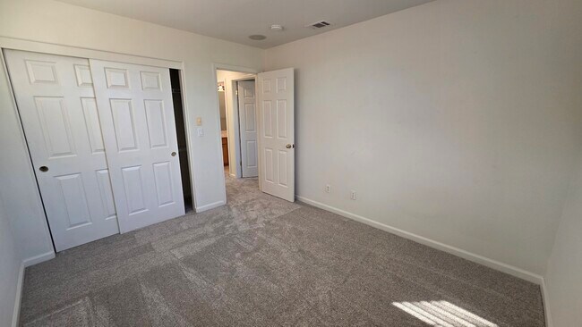 Building Photo - 5518 Manderston Dr