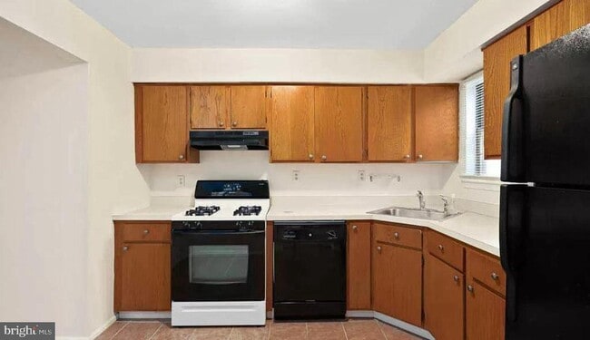 Building Photo - 158 Wyndham Pl