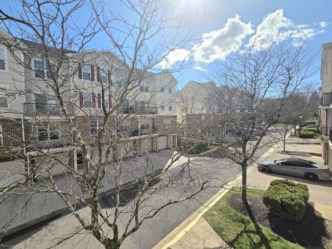 Building Photo - 1604 Post Oak Dr