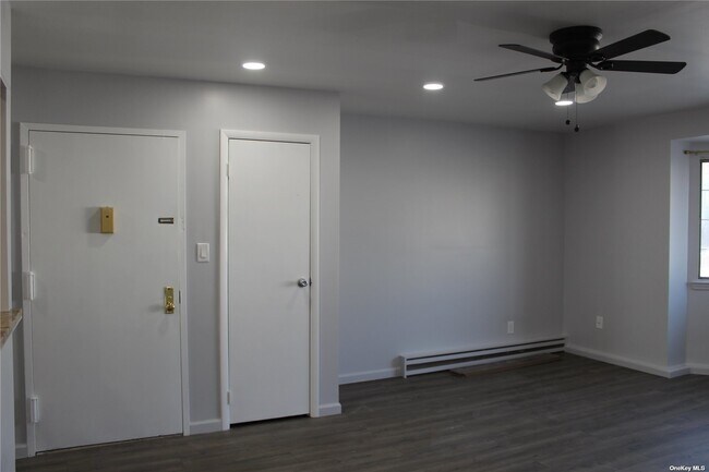 Building Photo - 8616 Avenue L