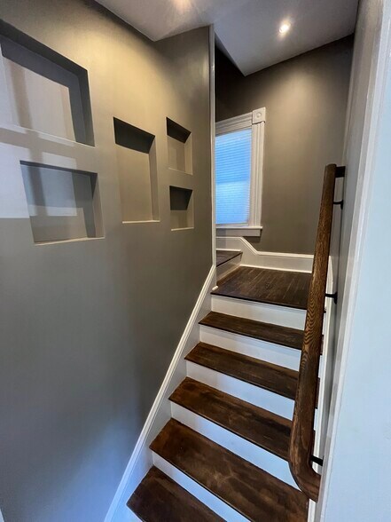 Building Photo - 139 Schuyler Ave