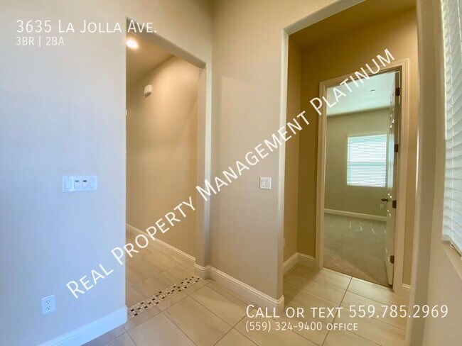 Building Photo - 3635 La Jolla Ave
