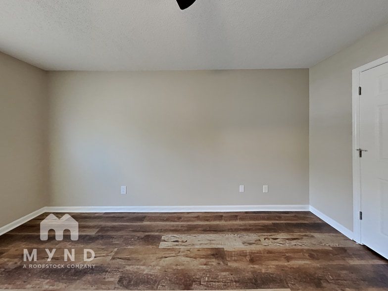 Building Photo - 89 Connie Dr