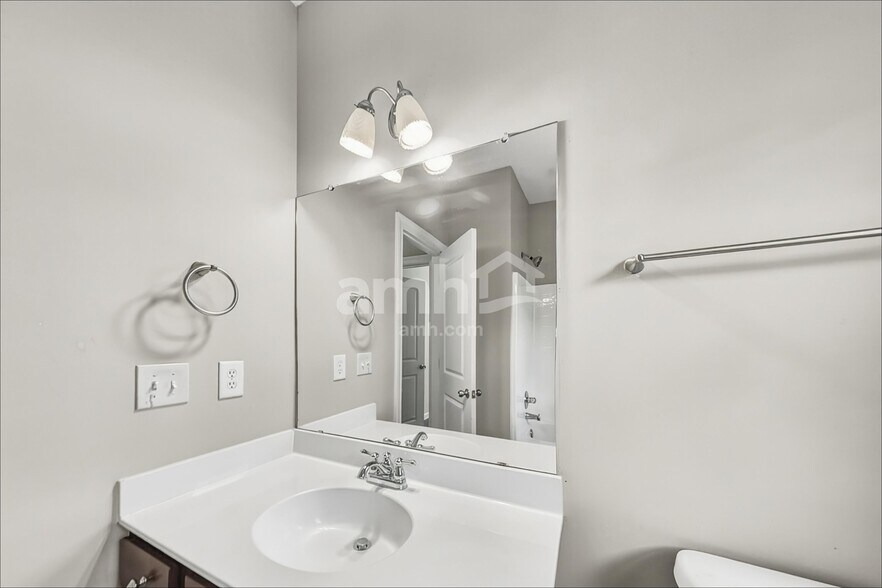 Building Photo - 1396 Revel Cove Dr SW