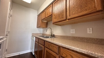 Building Photo - 7315 Brompton St