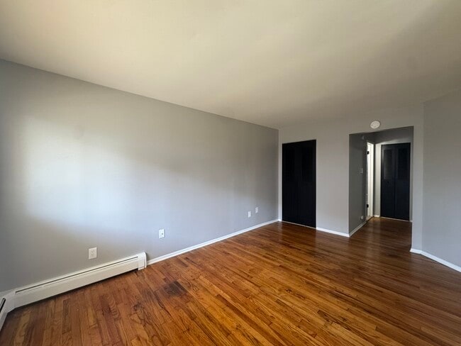 Building Photo - 580 Harrison Blvd