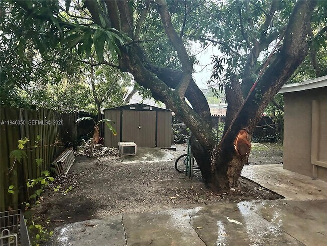 Building Photo - 261 NW 49th St