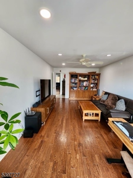 Building Photo - 48 Edgefield Dr