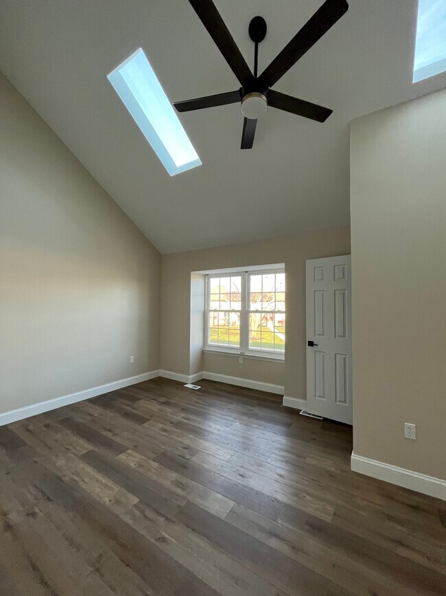 Building Photo - 186 Exton Rd