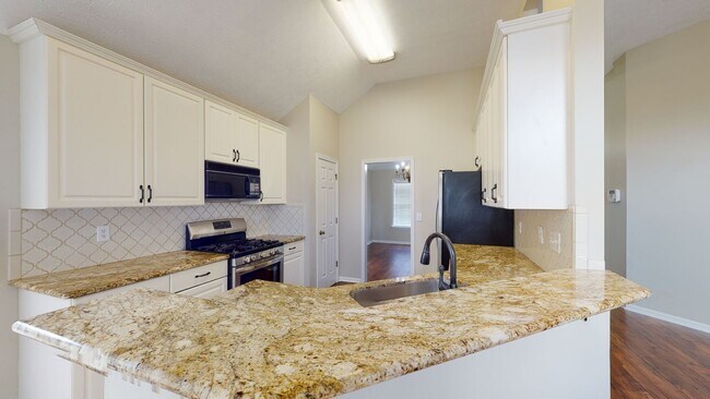 Building Photo - Creampuff in Copperfield!